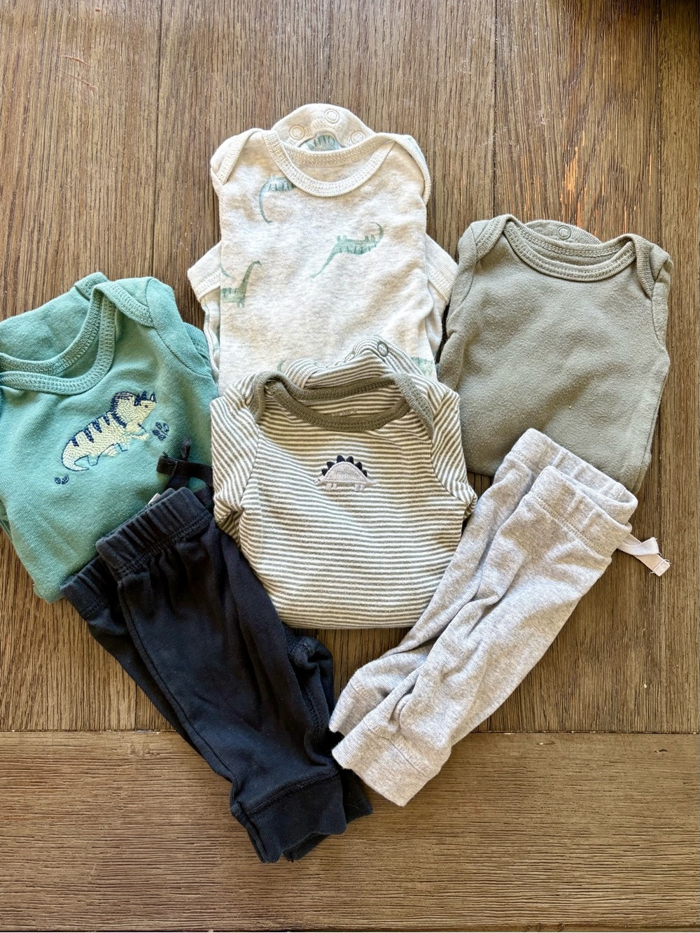 Carter’s NB Baby Boy Dinosaur Long-Sleeve Bodysuits and Pants Sets